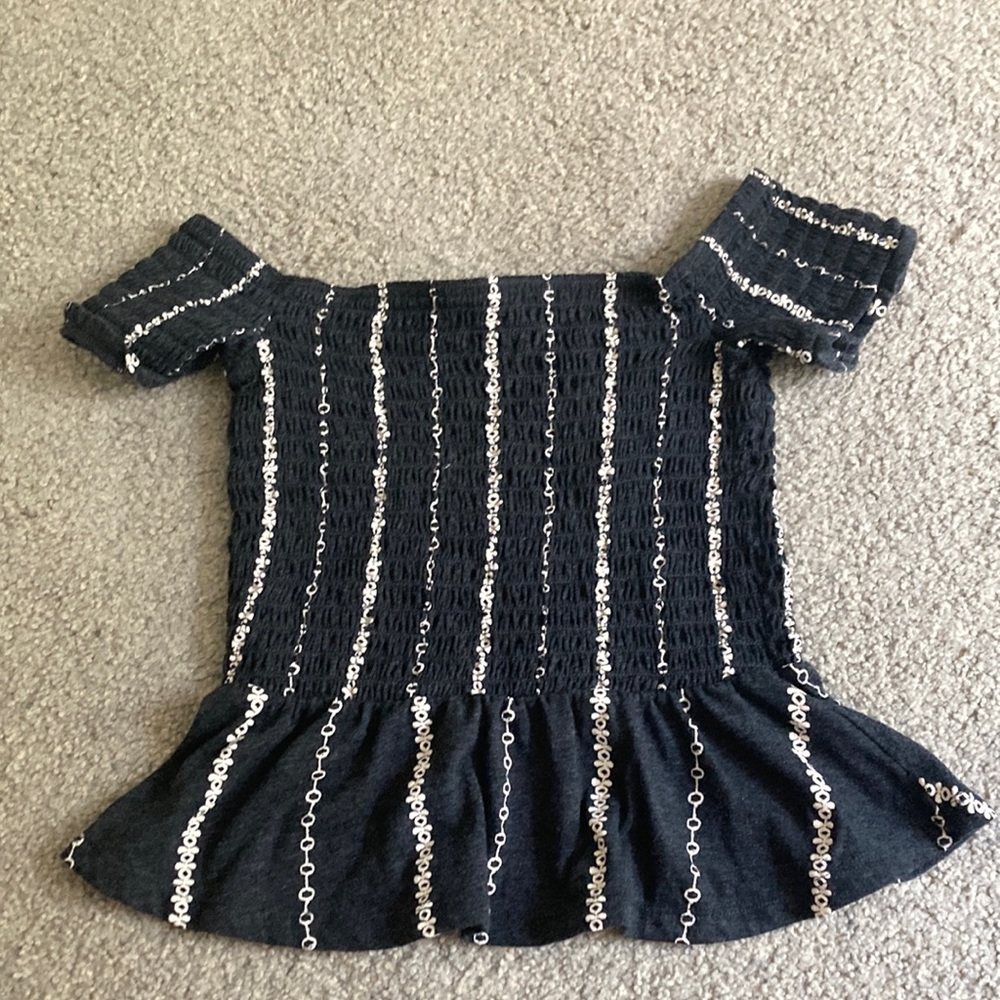 aeropostale ruffled top - xs